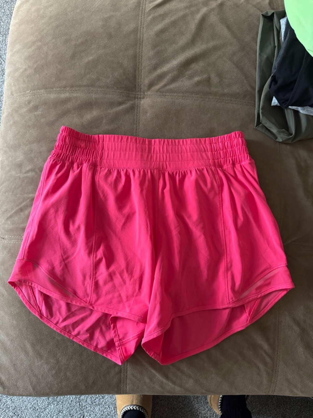 Lululemon hotty hot 4” Shorts